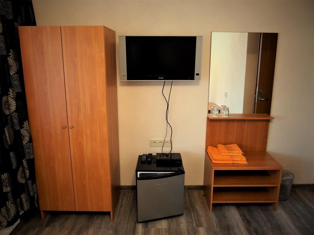 Urusel Guesthouse Tallinn Eksteriør billede